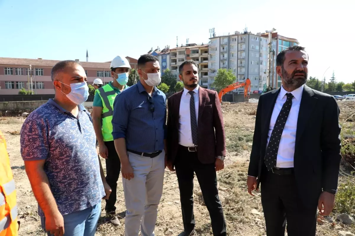 Elazığ Belediye Başkanı Şerifoğulları: "Gece gündüz durmadan, yorulmadan çalışmaya devam ediyoruz"