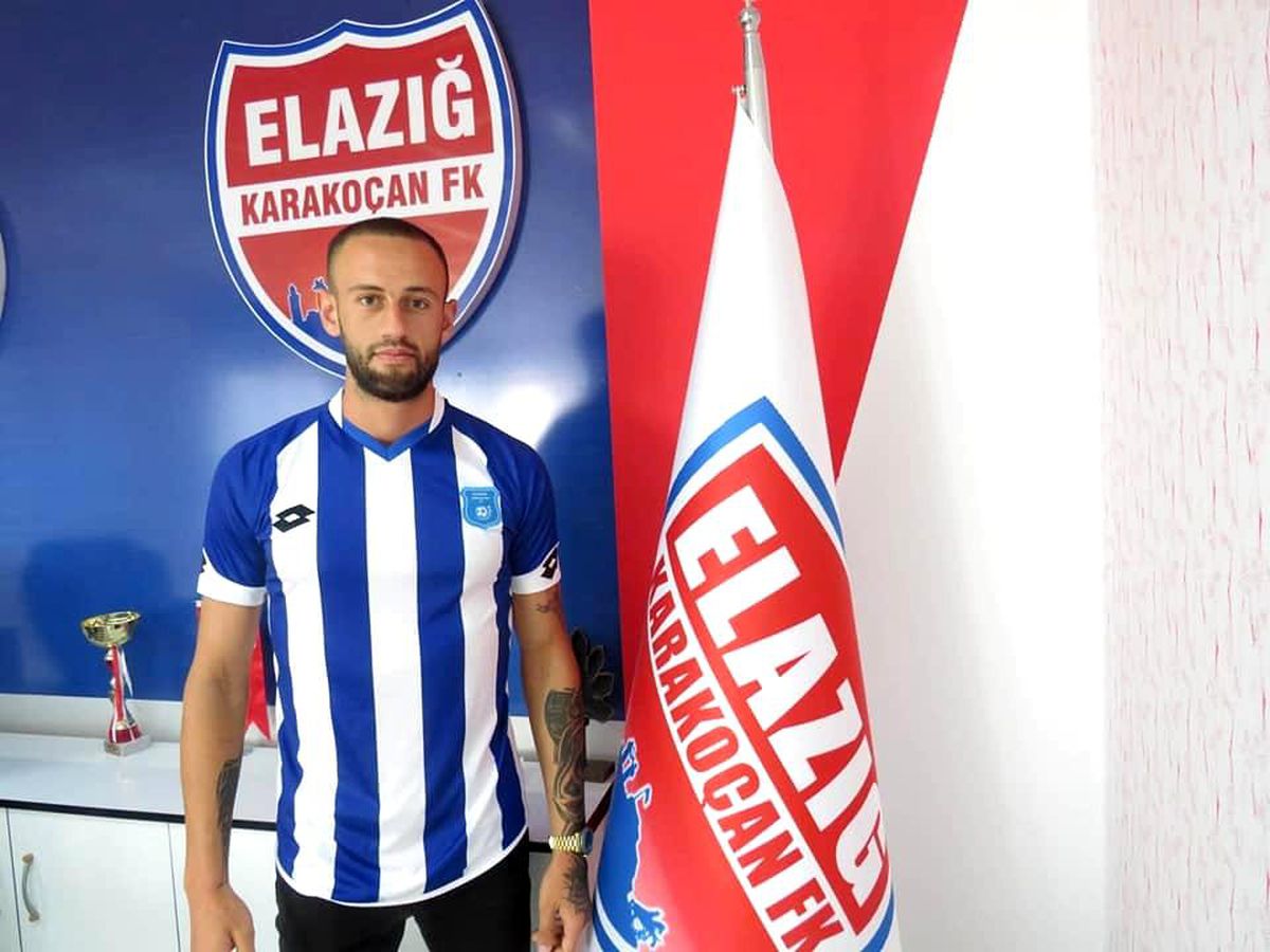 Elazığ Karakoçan\'dan kaleci ve forvet transferi