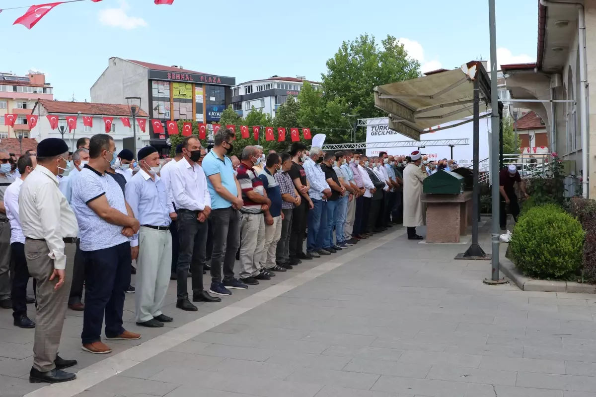 Havza Belediye Meclis Üyesi Gümüştekin\'in babası vefat etti