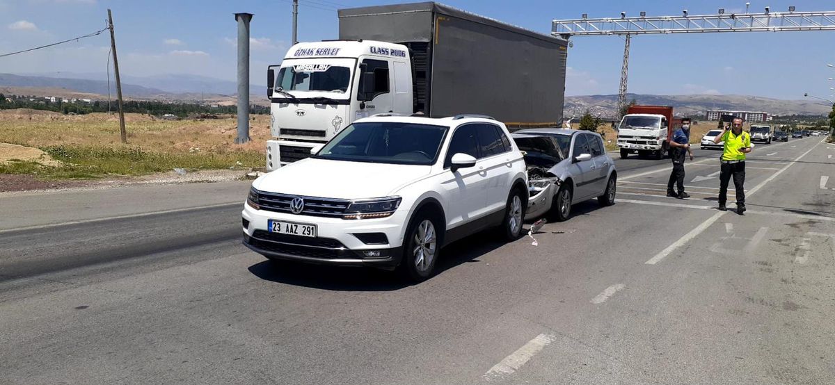 Kırıkkale\'de otomobil ile cip çarpıştı: 7 yaralı