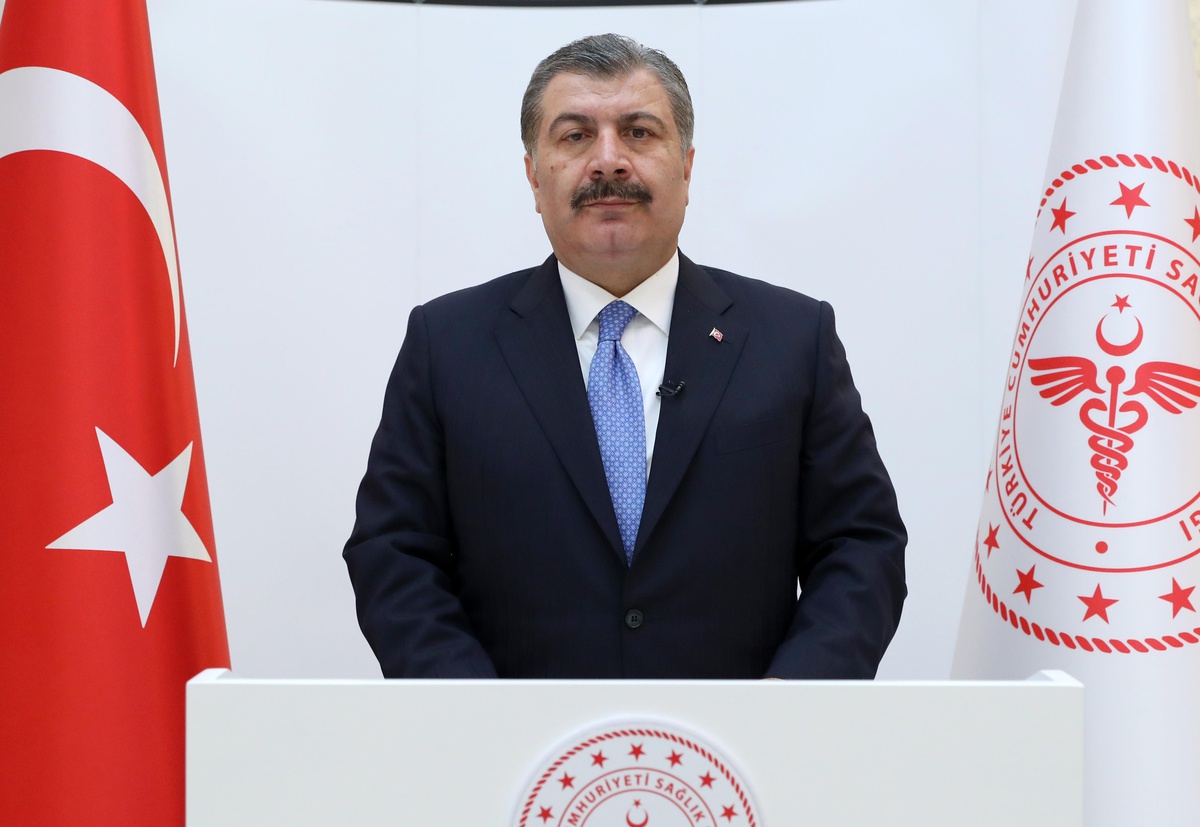 Koca: "1. doz aşısı tamamlanan vatandaşlarımız için Sinovac aşısını olanlar 2. dozlarını 4 hafta sonra, BioNTech aşısı olanlar ise 2. dozlarını ilk...