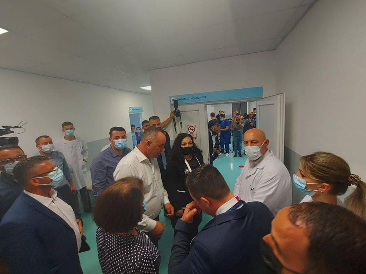 Kosova\'da bir kasabada bin 500 kişi zehirlendi