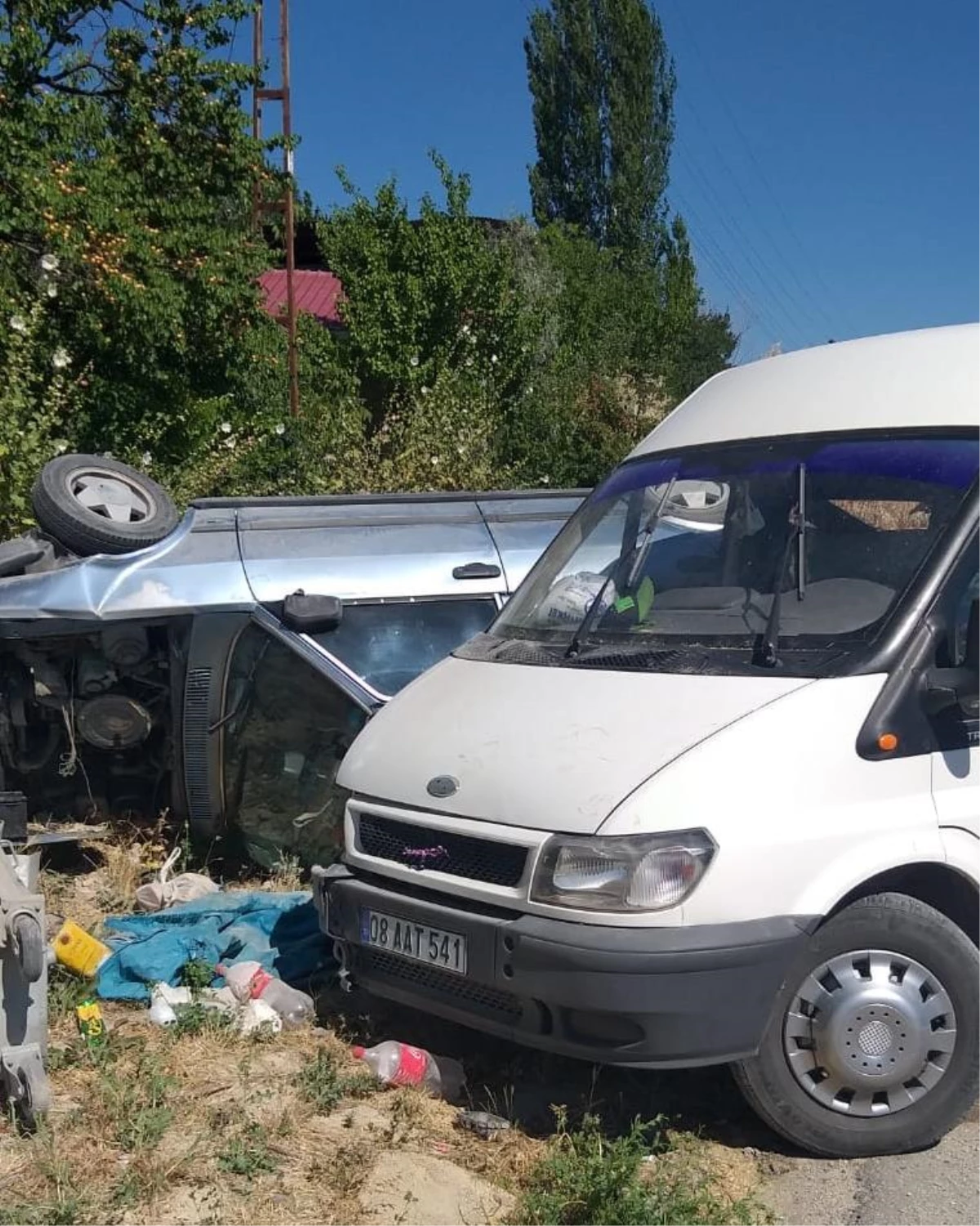 Malatya\'da iki araç çarpıştı: 12 yaralı