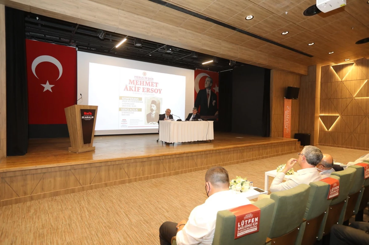 "Mebus ve Şair Mehmet Akif Ersoy Sergisi" ni ziyarete açıldı