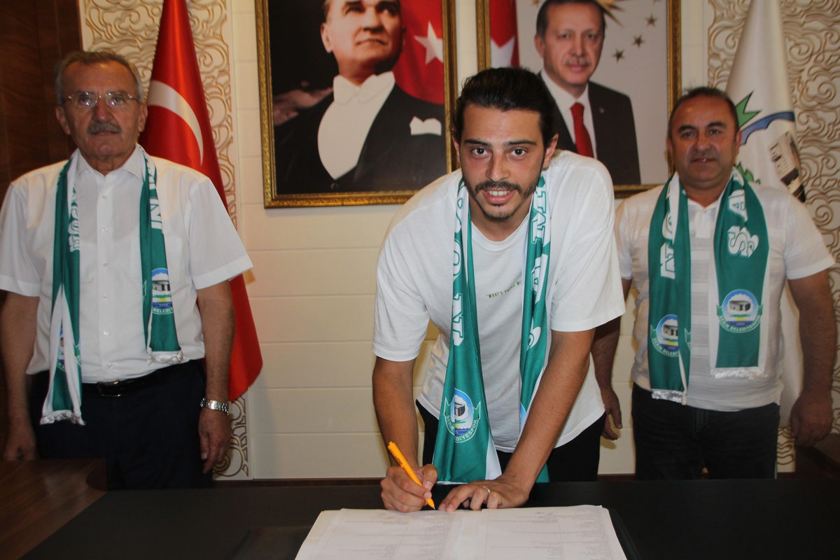 Son dakika... Serik Belediyespor Sezer Yıldırım\'ı transfer etti