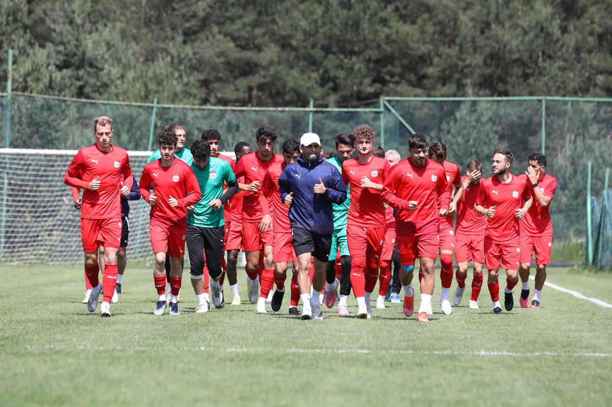Sivasspor, yeni sezon hazırlıklarını sürdürdü