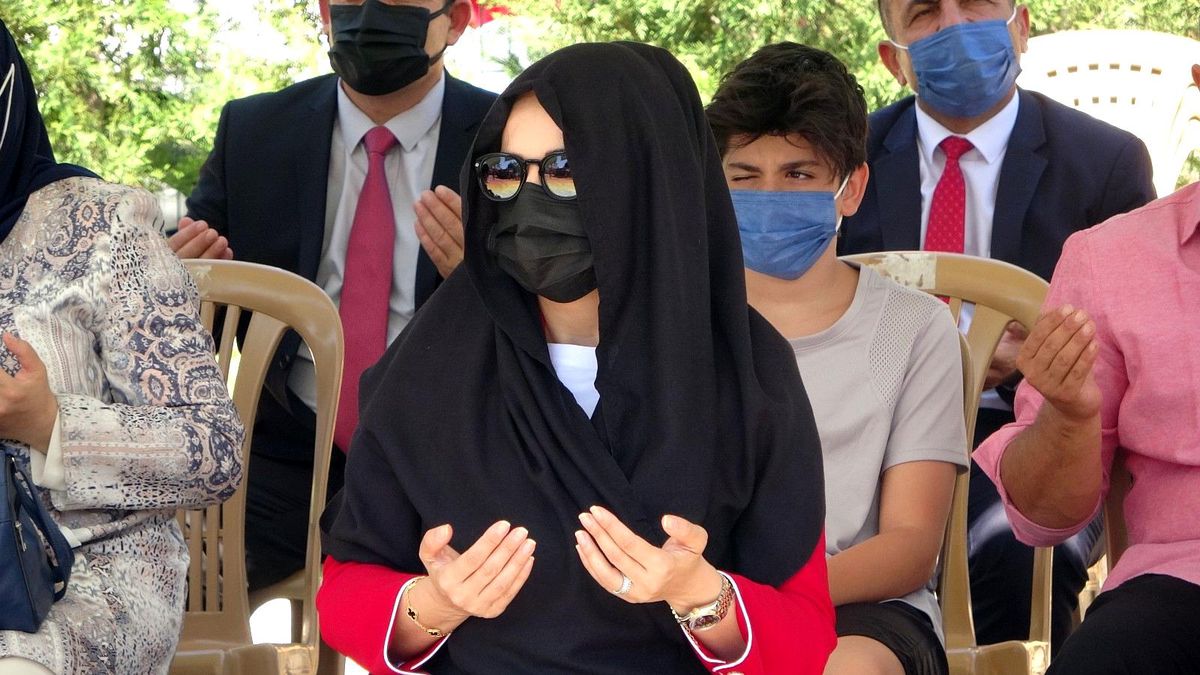 15 Temmuz şehidi mezarı başında anıldı