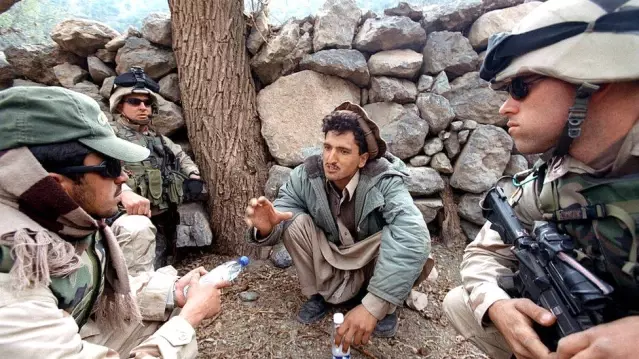 ABD, 'tehlike altındaki' Afgan tercümanları ülkeden tahliye etmeye başlıyor ABD, 'tehlike altındaki' Afgan tercümanları ülkeden tahliye etmeye başlıyor