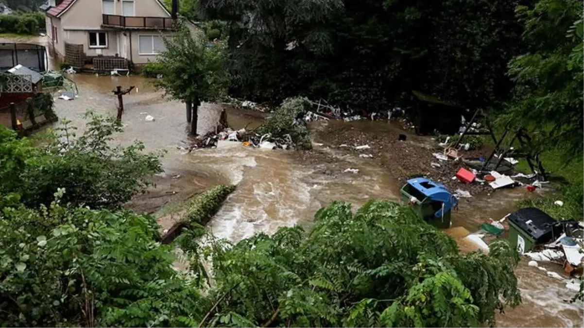 Almanya sel yüzünden felaketi yaşıyor! 6 bina yıkıldı, 20 kişi yaşamını yitirdi