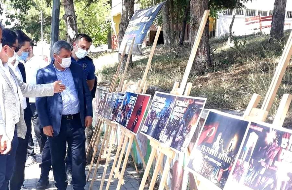 Altıntaş\'ta resim sergisi açıldı, şehit aileleri ziyaret edildi