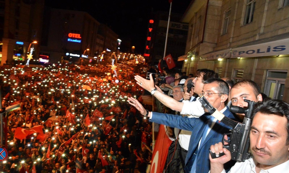 Aydemir: \'Cumhurbaşkanımız Milli İradenin lideridir\'