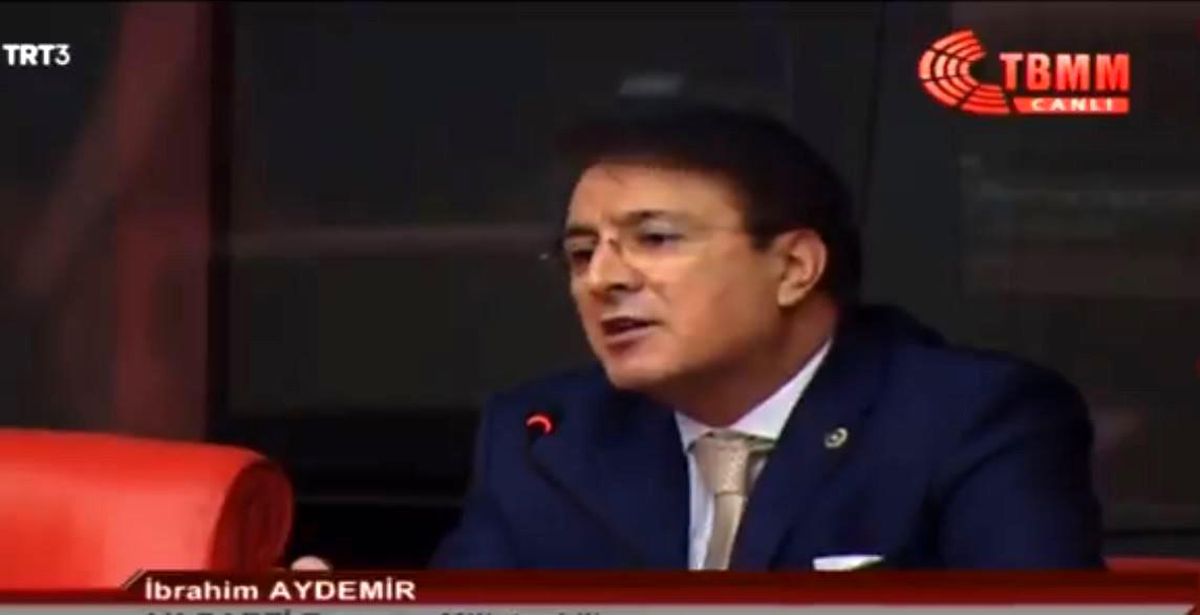 Aydemir TBMM\'de 15 Temmuz\'daki dadaş duruşunu paylaştı