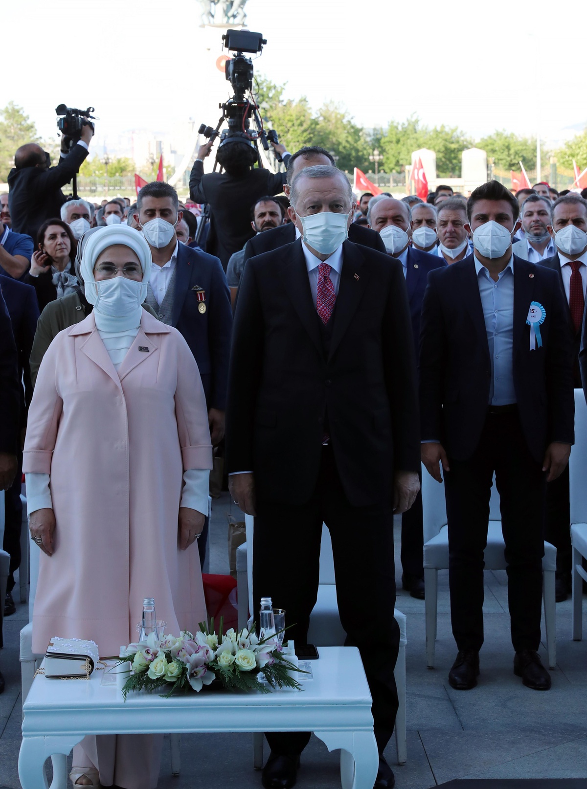 Son dakika haber: Cumhurbaşkanı Erdoğan: "Kritik yol ayrımlarının çoğunu geride bıraktık. Şimdi önümüzde 2023 hedeflerimize son bir eşik var."
