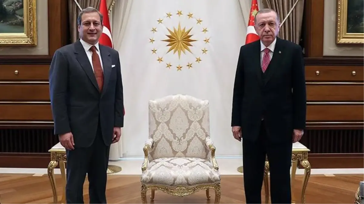 Galatasaray Başkanı Burak Elmas, Cumhurbaşkanı Recep Tayyip Erdoğan\'ı ziyaret etti