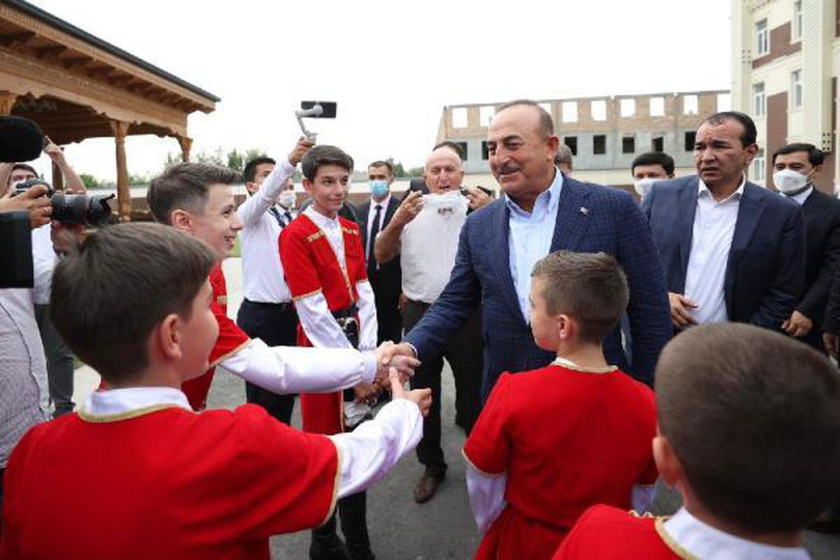 Dışişleri Bakanı Çavuşoğlu, Özbekistan\'da Ahıska Türkleriyle buluştu