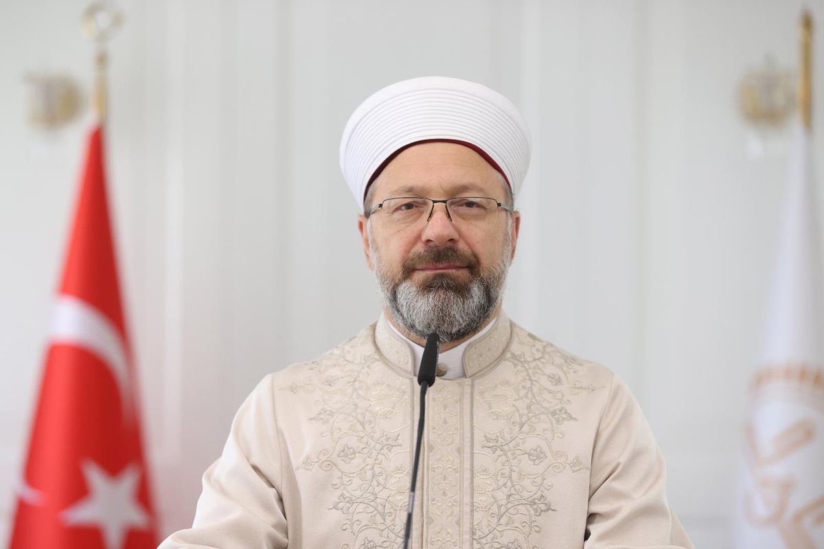 Erbaş: "İmam unvanının FETÖ\'nün temsilcileri için kullanılması kabul edilemez"