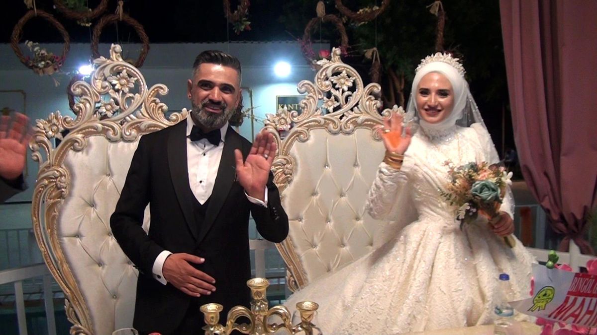 İHA muhabiri Atar\'ın mutlu günü