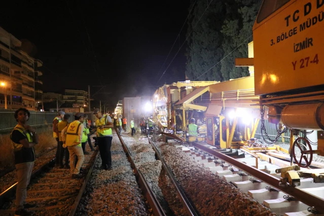 Banliyö hattındaki yenileme çalışmaları sürüyor