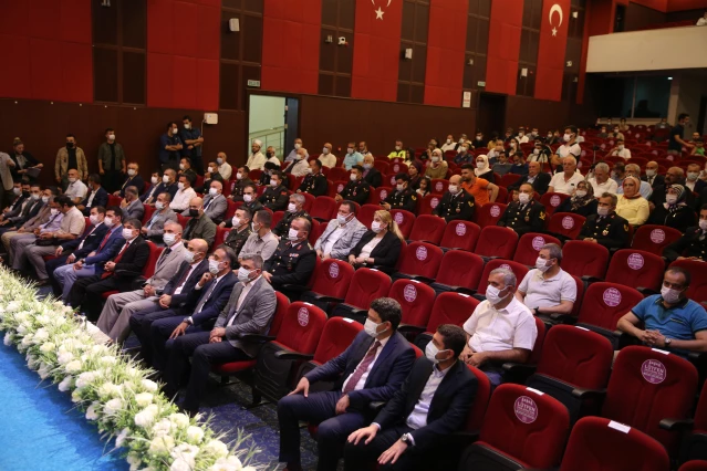 Mardin'de 15 Temmuz Demokrasi ve Milli Birlik Günü paneli yapıldı