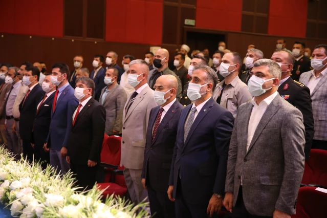 Mardin'de 15 Temmuz Demokrasi ve Milli Birlik Günü paneli yapıldı