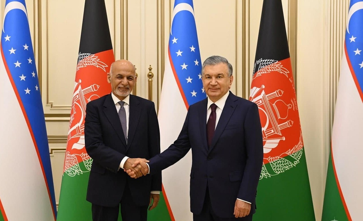 Özbekistan Cumhurbaşkanı Mirziyoyev, Afganistan Cumhurbaşkanı Gani ile görüştü