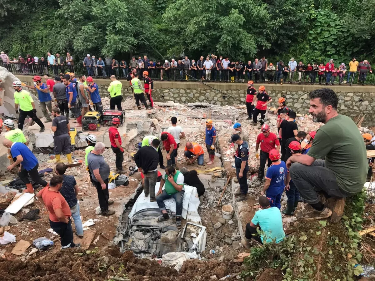 Son Dakika | Rize\'deki sel ve heyelanlarda ölü sayısı 6\'ya yükseldi