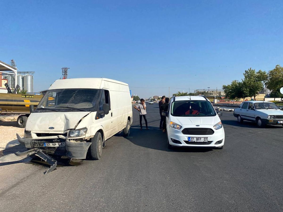 Son dakika haberleri! Şanlıurfa\'da trafik kazası: 2 yaralı