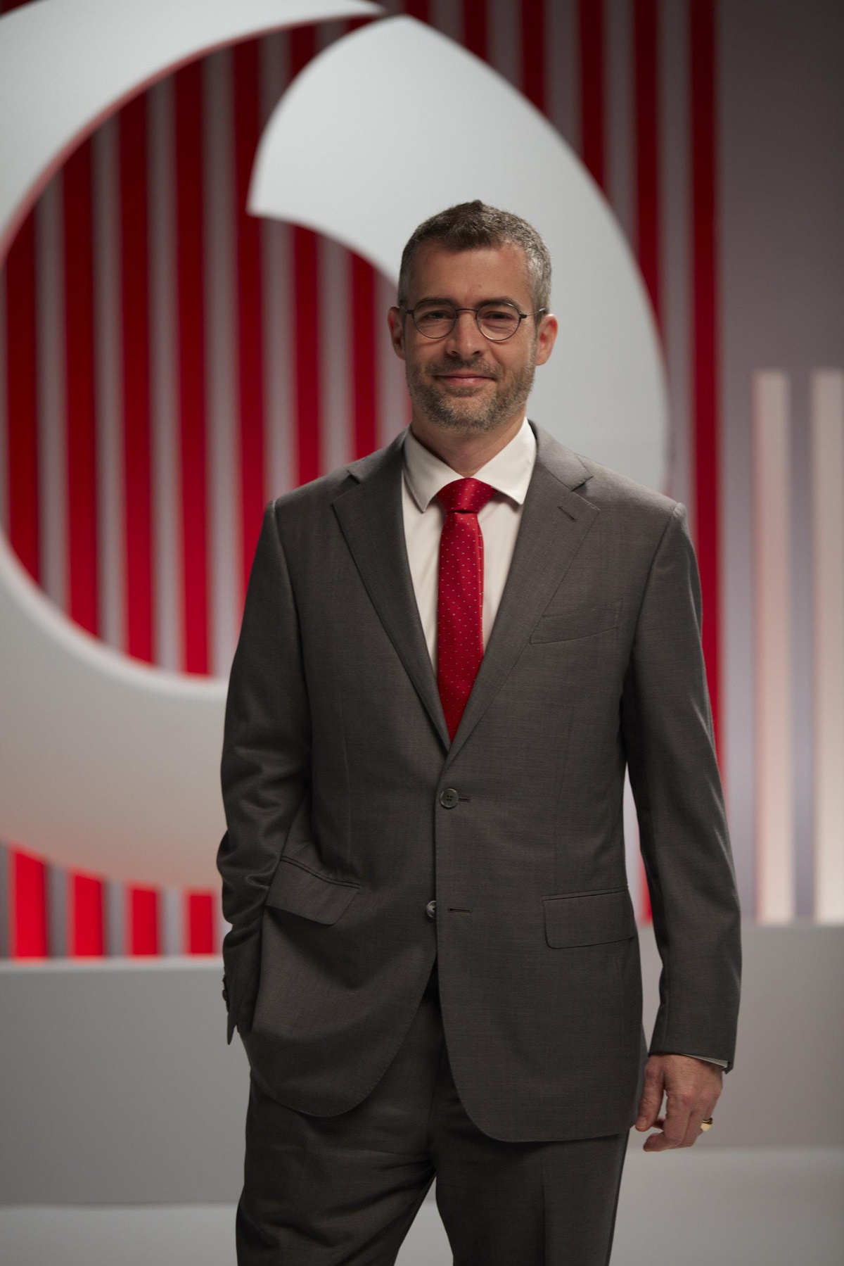 , şehirler arası ana omurga şebekesi yatırımlarını sürdürüyor