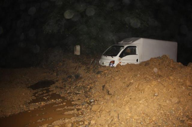 Sel ve heyelanın vurduğu Rize'den ilk görüntüler! Yıkım çok büyük