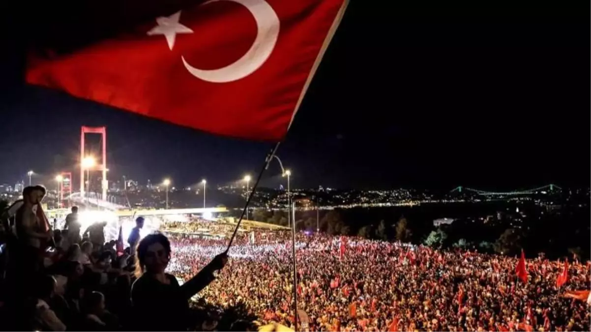 15 Temmuz\'da selaların okunması talimatını veren Mehmet Görmez, 5 büyük manevi dinamiği açıkladı