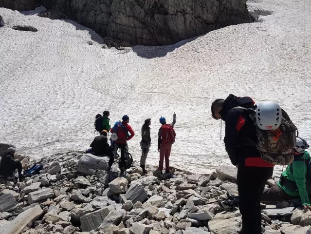 Uludağ'ın zirvesine nefes kesen tırmanış