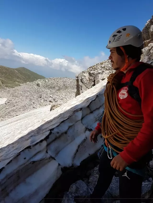 Uludağ'ın zirvesine nefes kesen tırmanış