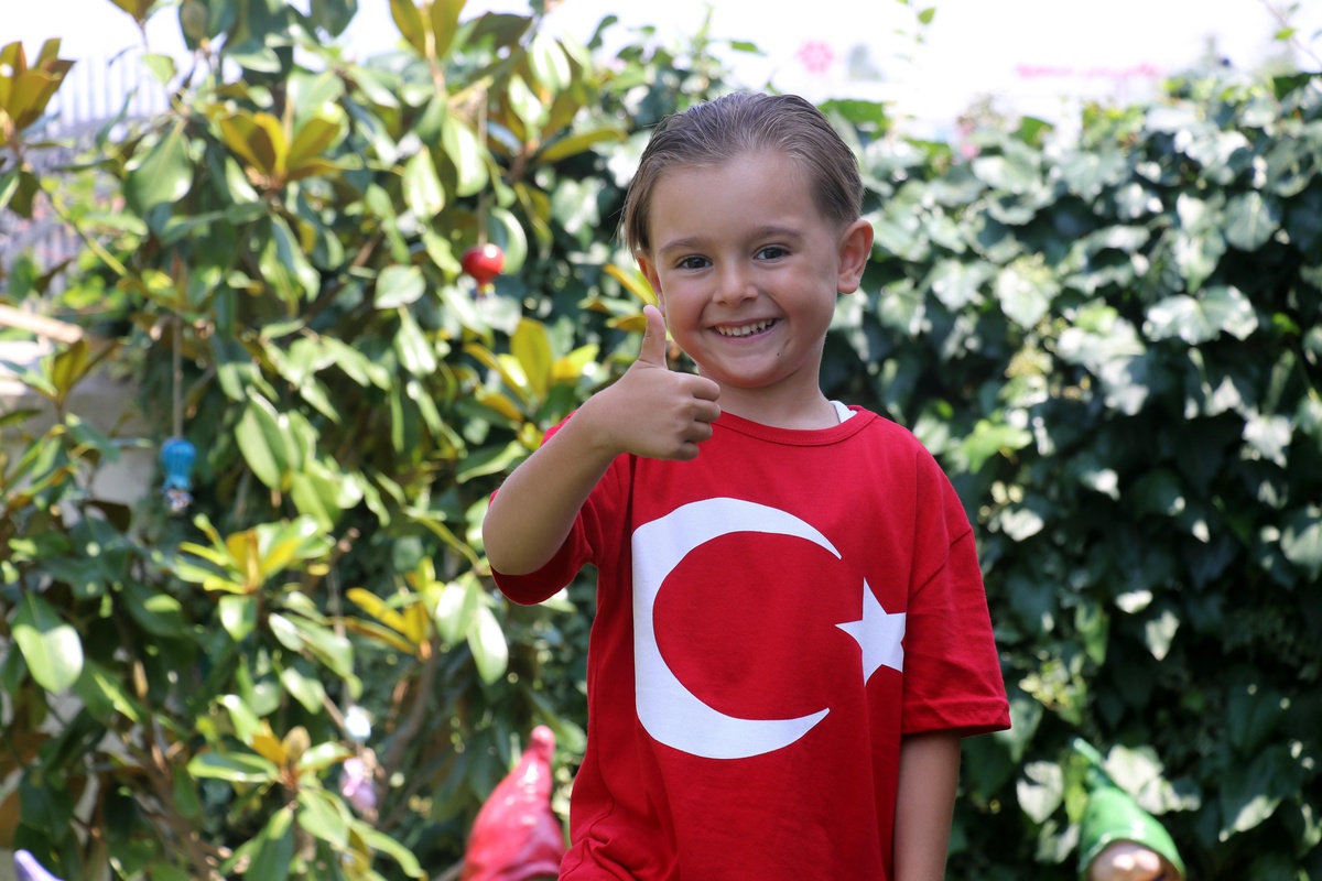 Yalovalı 5 yaşındaki Vatan Yıkılmaz, 15 Temmuz\'un hatırasını adında gururla taşıyor
