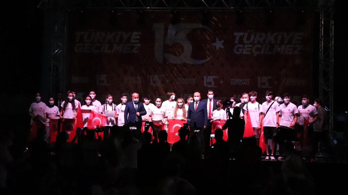 15 Temmuz Demokrasi ve Milli Birlik Günü Denizli\'de kuran tilaveti ve mehter marşları ile kutlandı