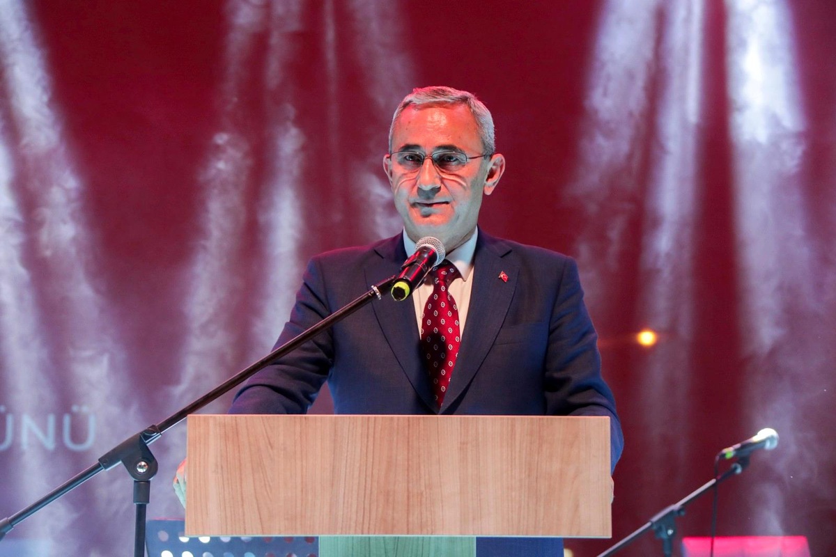"15 Temmuz, Türk milletinin dünyaya meydan okuduğu ve bunu tescillediği gündür"