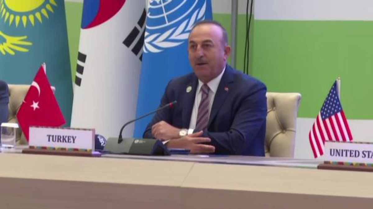 Bakan Çavuşoğlu: "Türkiye, 15 yılda 100 milyar dolara yakın 100 projeyi tamamladı"