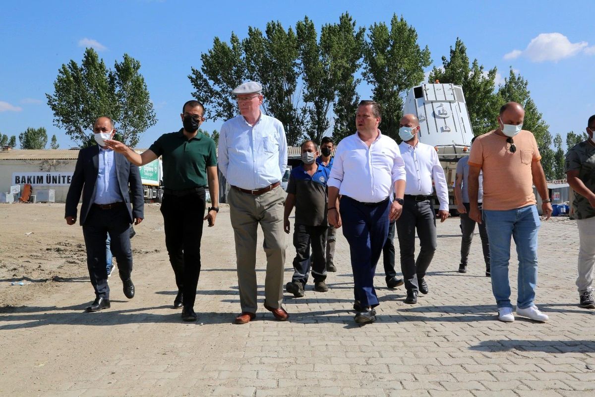 Başkan Kurt\'tan Temizlik İşleri personeline teşekkür ziyareti