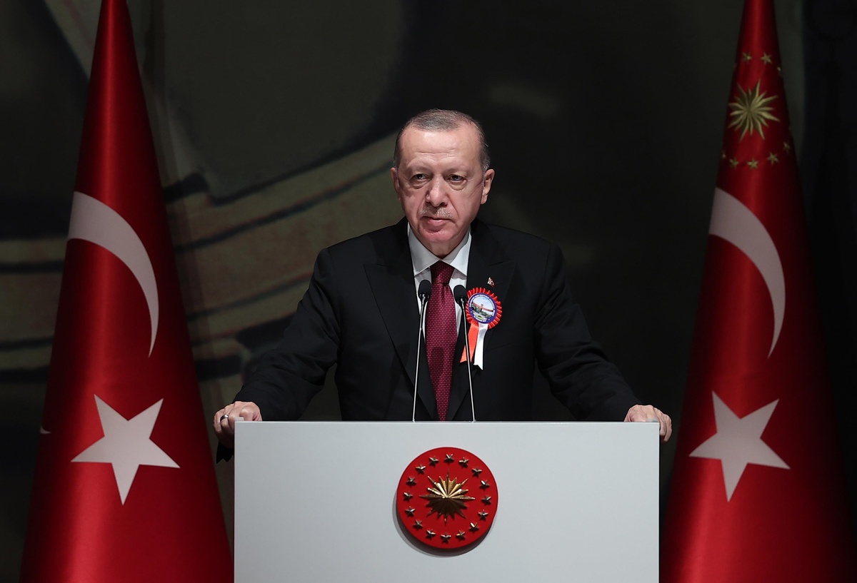 Erdoğan: "Eğer Türkiye güçlüyse, yakın uzak her yerde, zalimlerin zulmü altında inleyen her kardeşimiz için umut vardır."