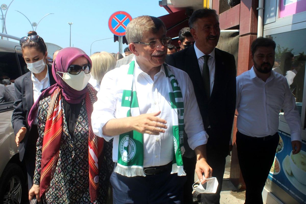 Gelecek Partisi Genel Başkanı Ahmet Davutoğlu Giresun\'da