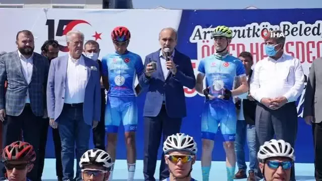 Hasan Hüseyin Halisdemir'in selamına Arnavutköy'de coşkuyla karşılık verildi