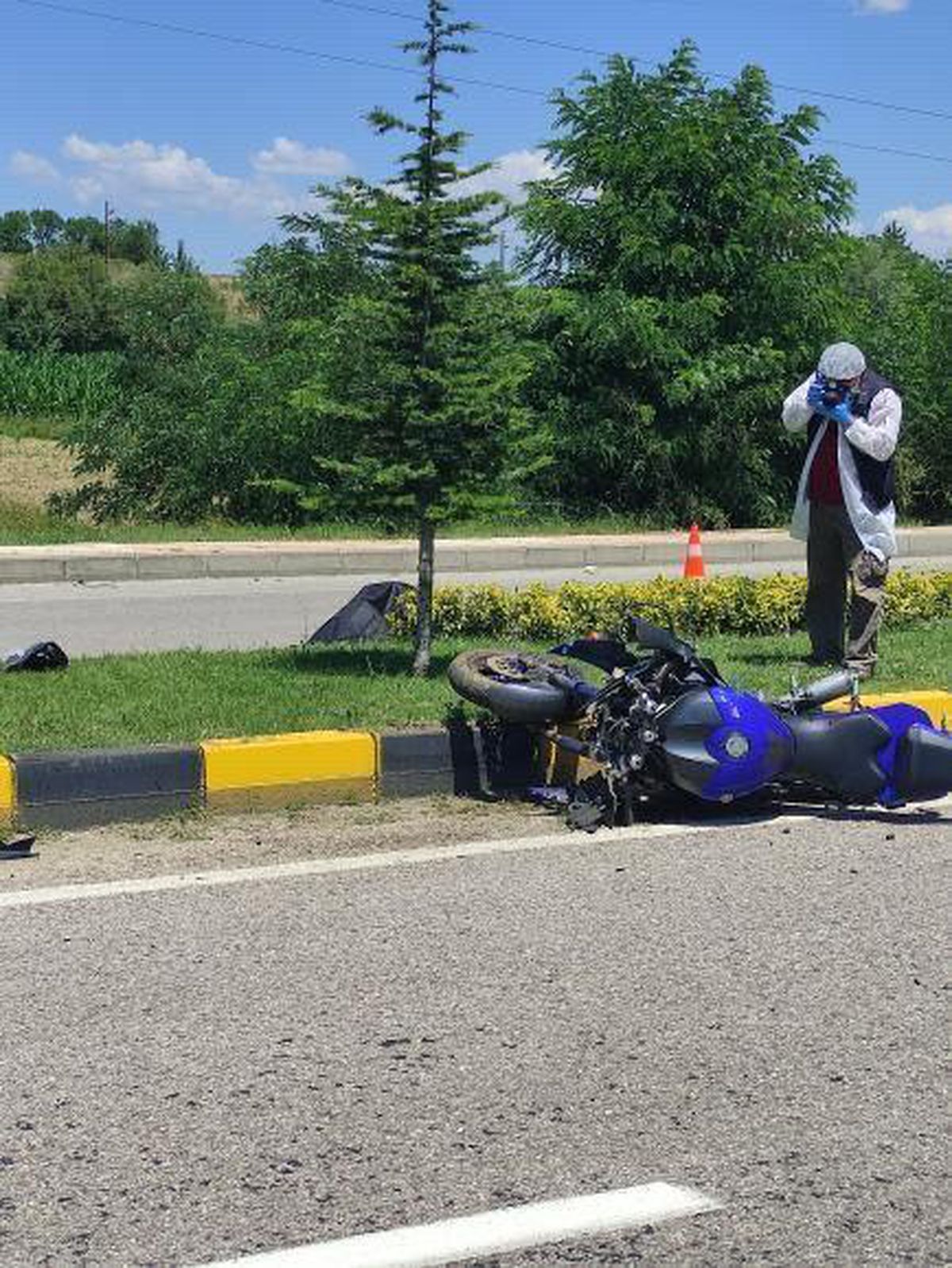Kastamonu\'da refüjdeki ağaca çarpan motosikletin sürücüsü hayatını kaybetti