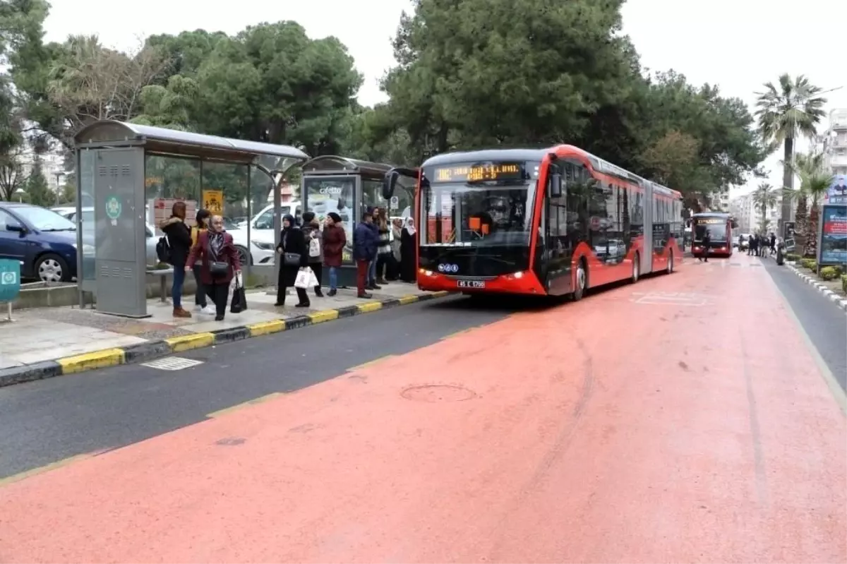 Manisa\'da kırmızı ve elektrikli otobüsler Kurban Bayramında ücretsiz