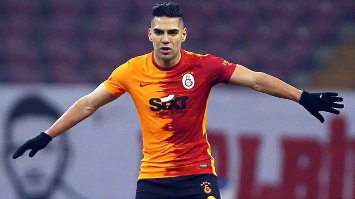 Falcao, Galatasaray\'dan ayrılmak için "2 yıllık sözleşme" şartı koştu