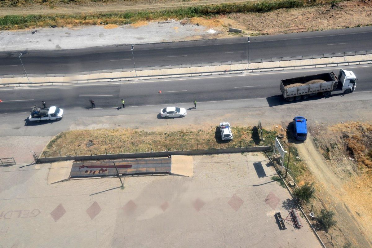 Trafik ihlalleri havadan tespit edildi
