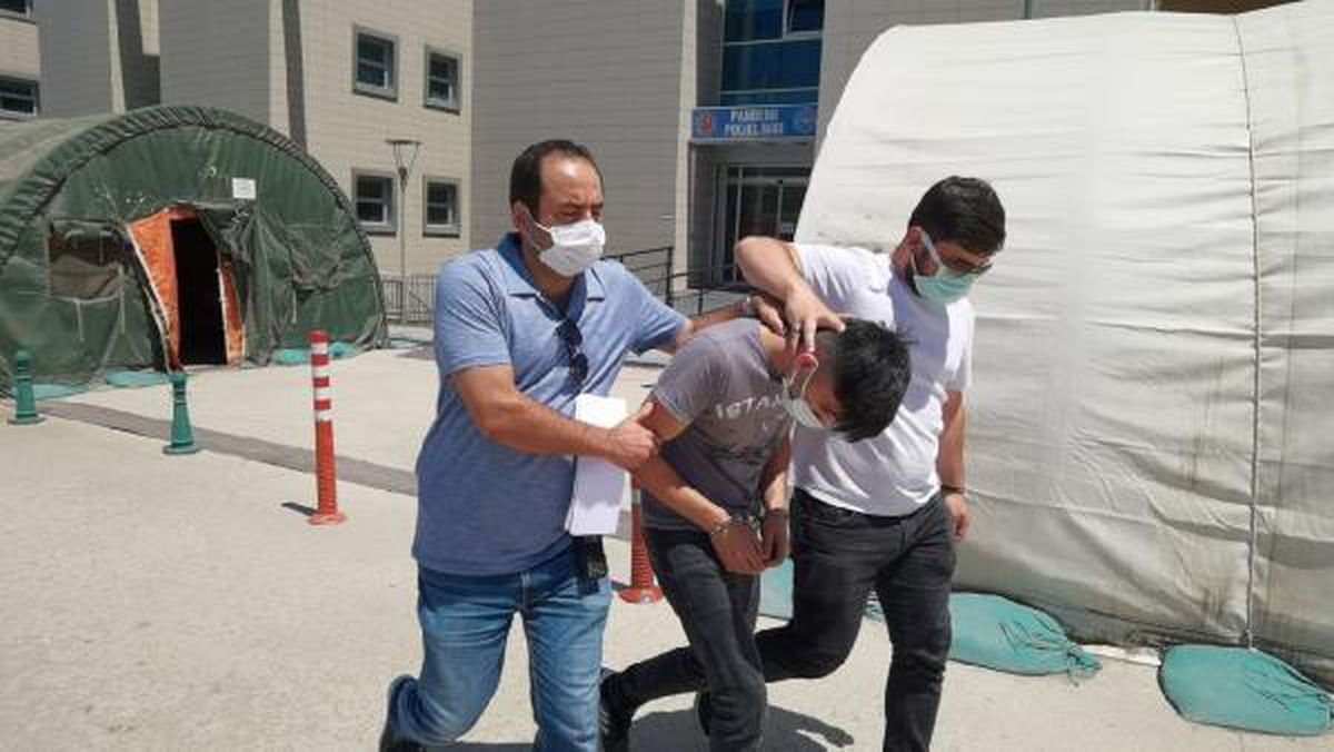 Uyuşturucu ticareti yaparken yakalandı, evinin buzdolabında 3,5 kilo metamfetamin bulundu (2)
