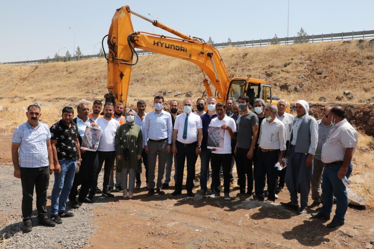 Yenişehir Belediyesi Çelikevler Mahallesindeki alt yapı sorunu gidermek için çalışma başlattı
