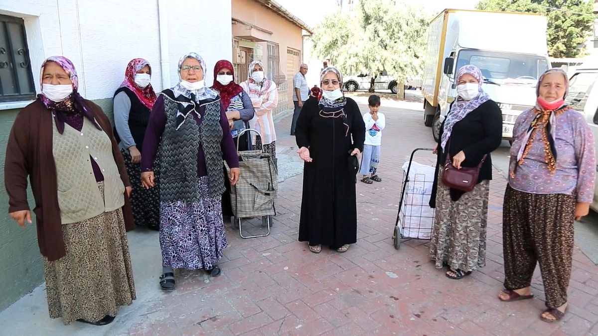 71 Evler\'de halkın semt pazarı isyanı