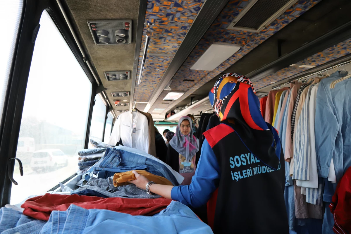 Son dakika haberleri! Aksaray\'da "Sosyal Mağaza Otobüsü" Kurban Bayramı öncesinde çocukları sevindiriyor