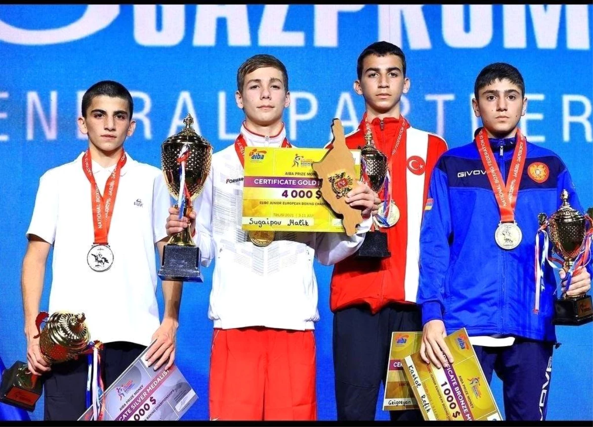 Altındağlı genç sporcu Gürcistan\'dan bronz madalyayla döndü