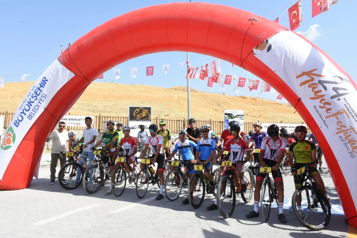 Arslantepe UNESCO Yolunda Bisiklet Yarışı, Malatya\'da yapıldı